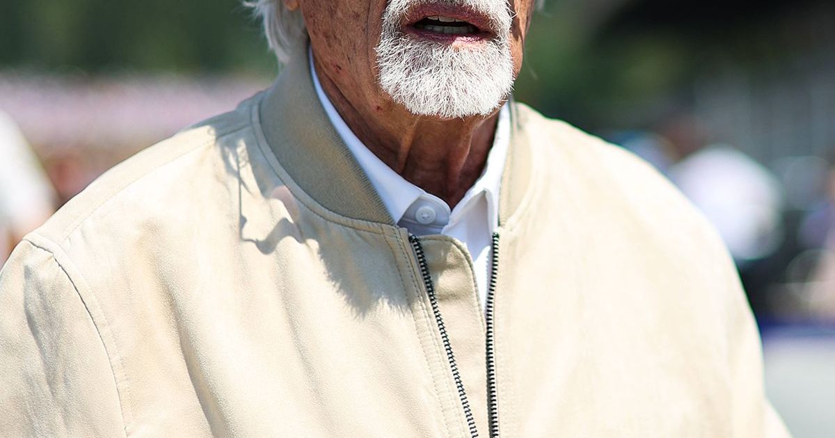 Ecclestone, reținut la 95 de ani! Polițiștii au descoperit o pușcă în avionul său privat. Cum se apără fostul șef al Formulei 1