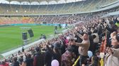 REPORTAJ. Cum s-a transformat un eveniment religios, cu 15.000 de persoane prezente pe Arena Națională, într-un moment politic. „Dumnezeu trezește o țară prin cutremure” – FOTO/VIDEO