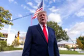 Trump cere Ucrainei să se lege cu mâna la spate în timp ce Putin atacă. Explicația cea mai directă este, de regulă, explicația valabilă