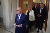 Primele demisii ale demnitarilor PNL, după ce Ilie Bolojan le-a cerut să plece