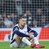 Drăgușin s-a rupt Postecoglu, îngrijorat de  accidentarea  românului din meciul cu Elfsborg: „Nu este bine”