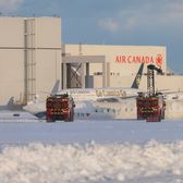 „E bine să fii în viață”  VIDEO . Schiorul Pete Koukov  s-a răsturnat cu avionul  și a filmat momentul în care a ieșit teafăr din ruine
