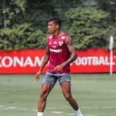 Luiz Gustavo, internat  Fostul fotbalist de la Fenerbahce, Marseille sau Bayern, în spital din cauza unei  posibile afecțiuni pulmonare