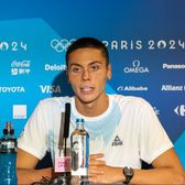 David Popovici, marcat Campionul olimpic a primit  un sfat pe care nu-l va uita : „Când am ieșit de frizerie, o doamnă m-a recunoscut”