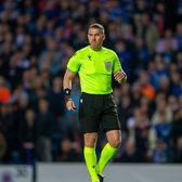 Kovacs a fost salvat de VAR!  Două situații dificile  pentru arbitrul român la Rangers - Bilbao » Cartonaș roșu în minutul 13