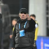 Farul, aproape de retrogradare  Explicațiile lui Hagi:  „Când nu ai niciun ban, iei doar ce poţi. Câteodată iese, câteodată nu”