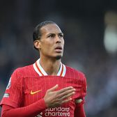 Van Dijk continuă Liverpool l-a convins pe olandez să semneze   prelungirea contractului  pentru încă 2 ani