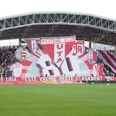  „Bătrâna Doamnă”, la 80 de ani     FOTO:  Suporterii de la UTA Arad au pregătit o   scenografie aniversară  pentru partida cu Sepsi » Ce surprize a avut clubul