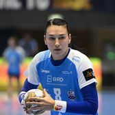 Cristina Neagu, ovaționată   Momente speciale în Sala Polivalentă la   ultimul   meci în România din Champions League. A fost declarată MVP-ul partidei