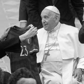  Stop joc în sportul italian    Nicio competiție sportivă  nu va avea loc azi, după decesul Papei Francisc