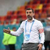 Kopic vrea înapoi pe „Arc”  Tehnicianul lui Dinamo, nemulțumit de meciurile de pe   Arena Națională:  „Nu simt aceeași energie”