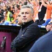 Edi Iordănescu, în Emirate  Fostul selecționer negociază cu   Al Sharjah și cu Al Wahda,  ambele din Emiratele Arabe Unite