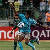 I-au răpit familia!   Un jucător sud-american a fost atacat de bandiți în propria casă.   Unde s-a ascuns