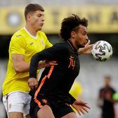 Ignorați de Coubiș   FRF a încercat să-l convingă să reprezinte România, dar acesta   le-a închis ușa în nas  + Dan Șucu îl vrea la Genoa