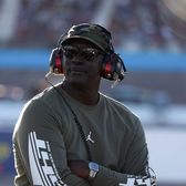 Business Drops #48  Știrile săptămânii din marketing și   business sportiv