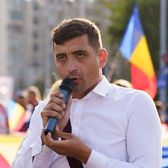 George Simion, boicot „de stadion”  Candidatul AUR la alegerile prezidențiale   a plecat de la dezbatere  chiar înainte de start!