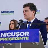 Nicușor Dan, jignit  După prestațiile din dezbaterile TV, primarul Bucureștiului este atacat foarte dur de un șef din fotbal: „Doamne ferește!   Distrugere definitivă!”