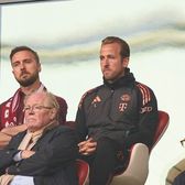 Harry Kane, piază rea    Atacantul a coborât pe teren să celebreze primul trofeu din carieră, dar Bayern a fost egalată în min. 90+5!   Cum a fost surprins în direct