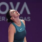 Halep a ieșit din Top 10   Românca, depășită de un jucător de 21 de ani în   clasamentul banilor câștigați  din tenis
