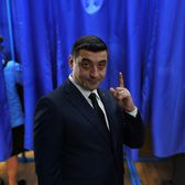 Primul președinte-ultras?    George Simion  a luat cele mai multe voturi în turul 1. De ce a fost amenințat cu Clanul Sportivilor + ce președinte tremură dacă Simion ajunge la Cotroceni