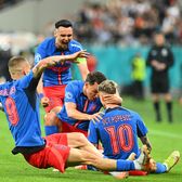 „Luați-le două puncte”    Propunere hazlie : „FCSB să rămână cu câte un punct din sezonul regulat” » Cum ar fi arătat play-off-ul cu această regulă