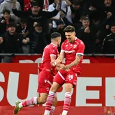 Dinamo câştigă timp  Procesul cu Vasile Șiman, mutat pe 12 mai »„Câinii” pot profita, pentru   ieșirea din insovlență