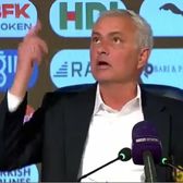 Mourinho, ironic   Portughezul a fost întrebat   cum alege echipa de start.  Răspunsul i-a lăsat fără cuvinte pe jurnaliști