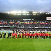 SĂRBĂTOARE LA CLUJ  „Cluj-Napoca suntem noi” vs   „Campionii suntem noi”.  Cum a trăit campioana meciul festiv de pe Cluj Arena 