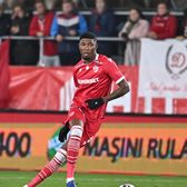 Boateng, la FCSB?  Impresarul jucătorului de la Dinamo   nu exclude un transfer  la marea rivală: „Oricine are un preț”