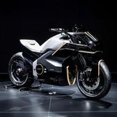 Scoasă din jocuri video  Honda a prezentat, la Tokyo, noul prototip de   motocicletă futuristă
