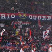 Genoa a sărbătorit cu artificii  Fanii echipei lui Dan Șucu au   explodat de bucurie , după ce rivala din oraș a retrogradat în Serie C