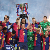 Barcelona, final de poveste    FOTO.  Catalanii au primit   trofeul de campion   după ultimul meci de acasă al sezonului » Ce s-a întâmplat după partidă