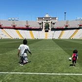 Tradiția lui Raphinha   Brazilianul a traversat terenul în genunchi , după cucerirea titlului în La Liga + Detalii despre   prelungirea contractului  cu Barcelona