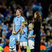 City, la un pas de Liga Campionilor  Trupa lui Pep Guardiola, victorie uriașă cu Bournemouth + Revenirea lui Rodri și   statuie pentru De Bruyne