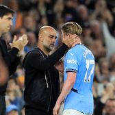 Şi-a luat rămas bun de la City    Kevin de Bruyne  părăsește clubul după 10 ani. Ce s-a întâmplat după meciul de adio » Guardiola nu și-a putut stăpâni lacrimile