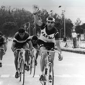 „Nu aveam de ce să mă dopez”  Eddy Merckx, cel mai mare ciclist al istoriei, contestă și acum excluderea din Giro.   I s-a propus trucarea Turului