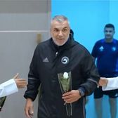 „Căpitanul unei epoci”    Cosmin Olăroiu,  aplaudat ca un erou după ultimul meci pe banca lui Al-Sharjah