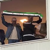 Mesaj politic la promovare   După ce Metaloglobus a ajuns în Liga 1, la oficială a apărut   „steagul revoluției”