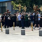 Marșul lui Becali  Finanțatorul celor de la FCSB, cu preoți și rugăciuni pe Calea Victoriei,   după parada LGBT