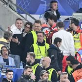 Tragedie în finala Nations League  Suporterul decedat după ce a căzut din tribună   era român : „Vorbea cu foarte multă pasiune despre CSA Steaua, inima lui era acolo”