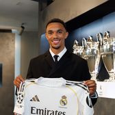Trent, prezentat la Real Madrid  Numele care va apărea pe tricoul englezului:       „Explicația e ușoară”   + Discurs în spaniolă și lacrimile mamei
