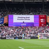 Când 3 a fost înlocuit cu 2  100 de ani de la decizia care   a schimbat fotbalul  pentru totdeauna