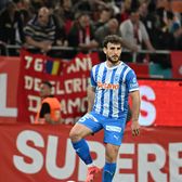 Rednic a pus ochii pe vedeta Craiovei  Mijlocașul formației antrenate de Mirel Rădoi, dorit de   Standard Liege