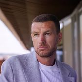 Dzeko revine în Serie A la 39 de ani   Fotbalistul l-a părăsit pe Mourinho și   a semnat  cu o mare echipă din Italia 
