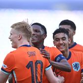 De el să ne temem!    VIDEO:  România U19 nu trebuie să-l scape pe superdecarul Olandei.   Van Basten: „Cel mai mare talent”