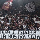 Sancțiuni dure   Salernitana,   înfrângere la masa verde  și tribune închise, după incidentele de la meciul cu Sampdoria