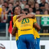 Ronaldinho, scandal în Polonia  Brazilianul, aspru criticat după un meci caritabil.   Ce i se reproșează