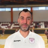 Rapid își întărește staff-ul    Adrian Petrea  va fi „secundul” lui Bezeau + Giuleștencele vor fi pregătite de un portar legendar