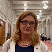 „E o glumă?!”   Cum se apără   Elisabeta Lipă , după ce a fost reclamată la DNA pentru premieri cu „dedicație”: „Am făcut spre binele angajaților”