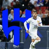 Hernandez, în Arabia Saudită  Fundașul francez ar urma să semneze cu   cel mai important club din Asia